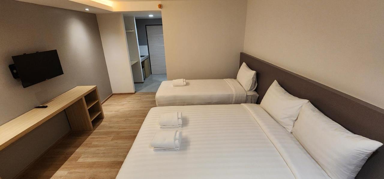 Prom Hotel バンコク都 エクステリア 写真